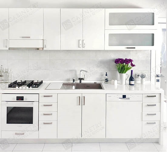 High Gloss White Contemporary Kitchen
